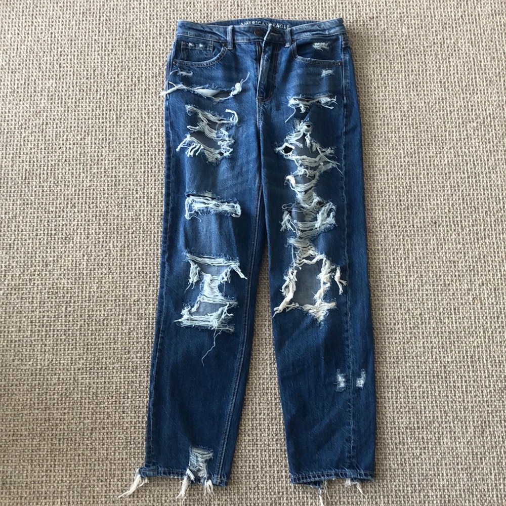 American eagle mom jeans